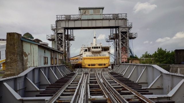 #5. 海峡を越える鉄道ロマン。青函連絡船八甲田丸を見学