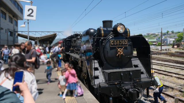 #3. あくまで子どもたちが主役｜秩父鉄道・御花畑駅でSLを迎える