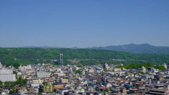 #7. 街を見下ろすのが好きだ｜羊山公園「見晴らしの丘」にて